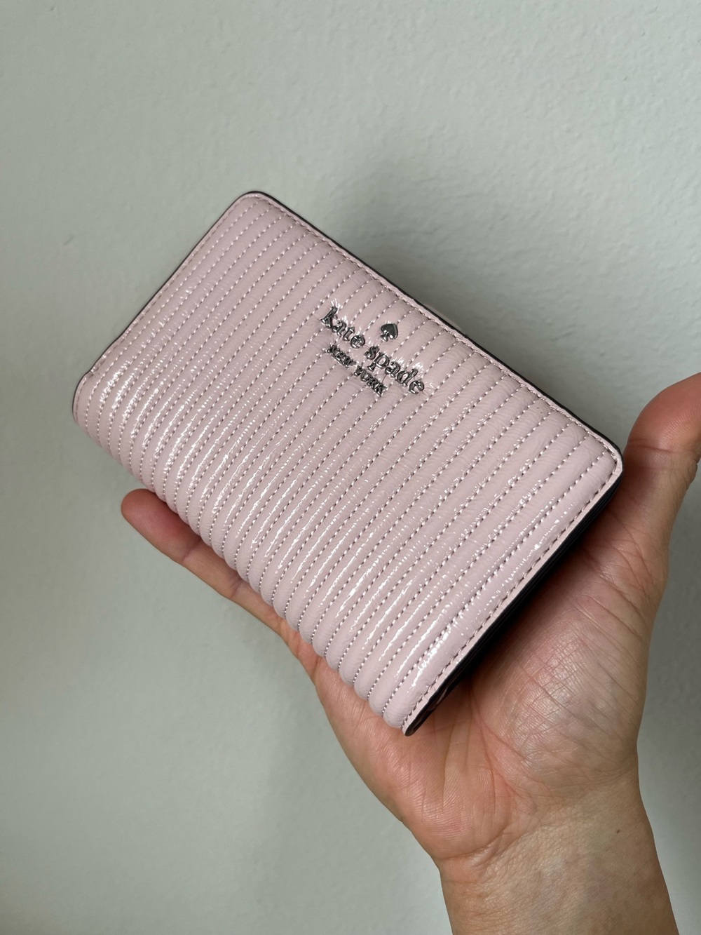 Kate Spade Wallet🎈🎈 - Picture 3 of 9